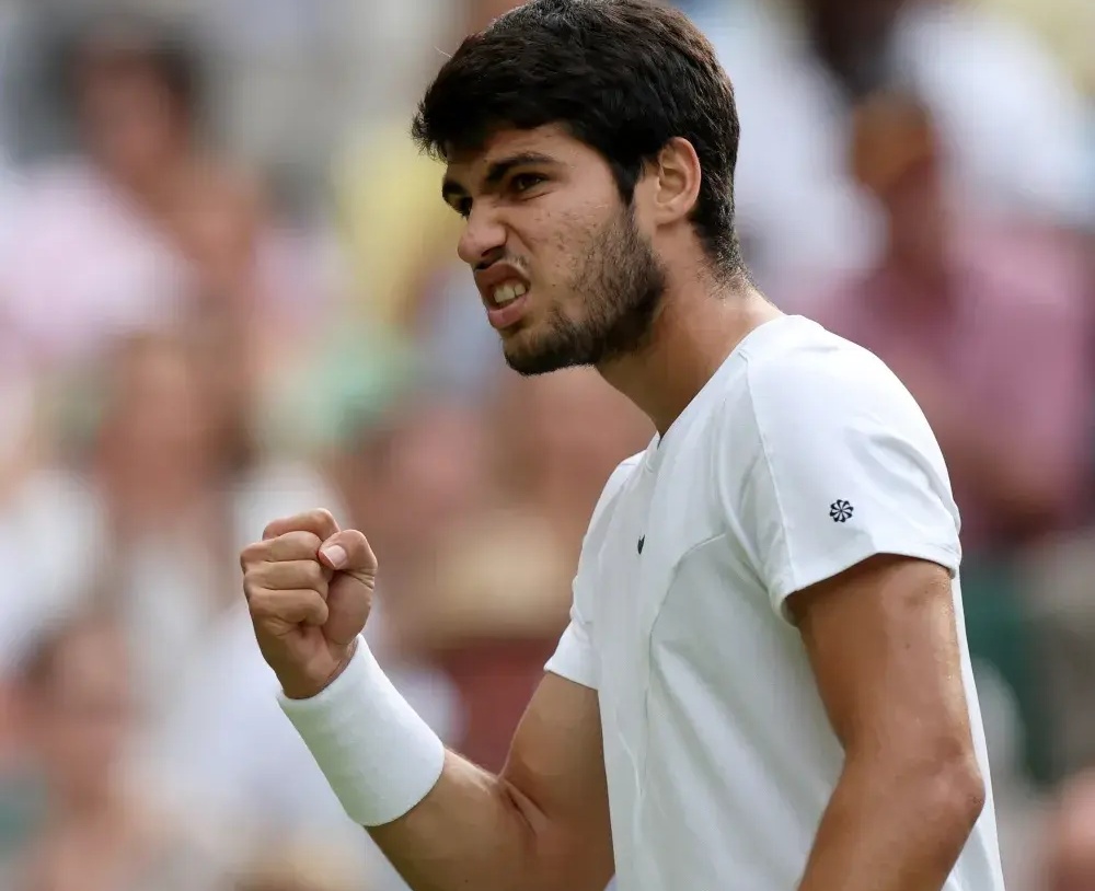 ATP总决赛逆转澳网，阿尔卡拉斯扛起全队