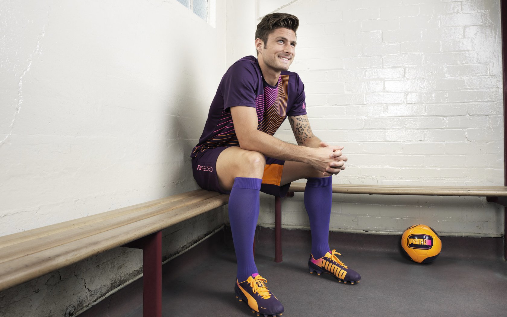 智利对阵雷恩？不，这是亚洲足球的降维打击，久保建英如何撕碎欧洲足球的傲慢想象