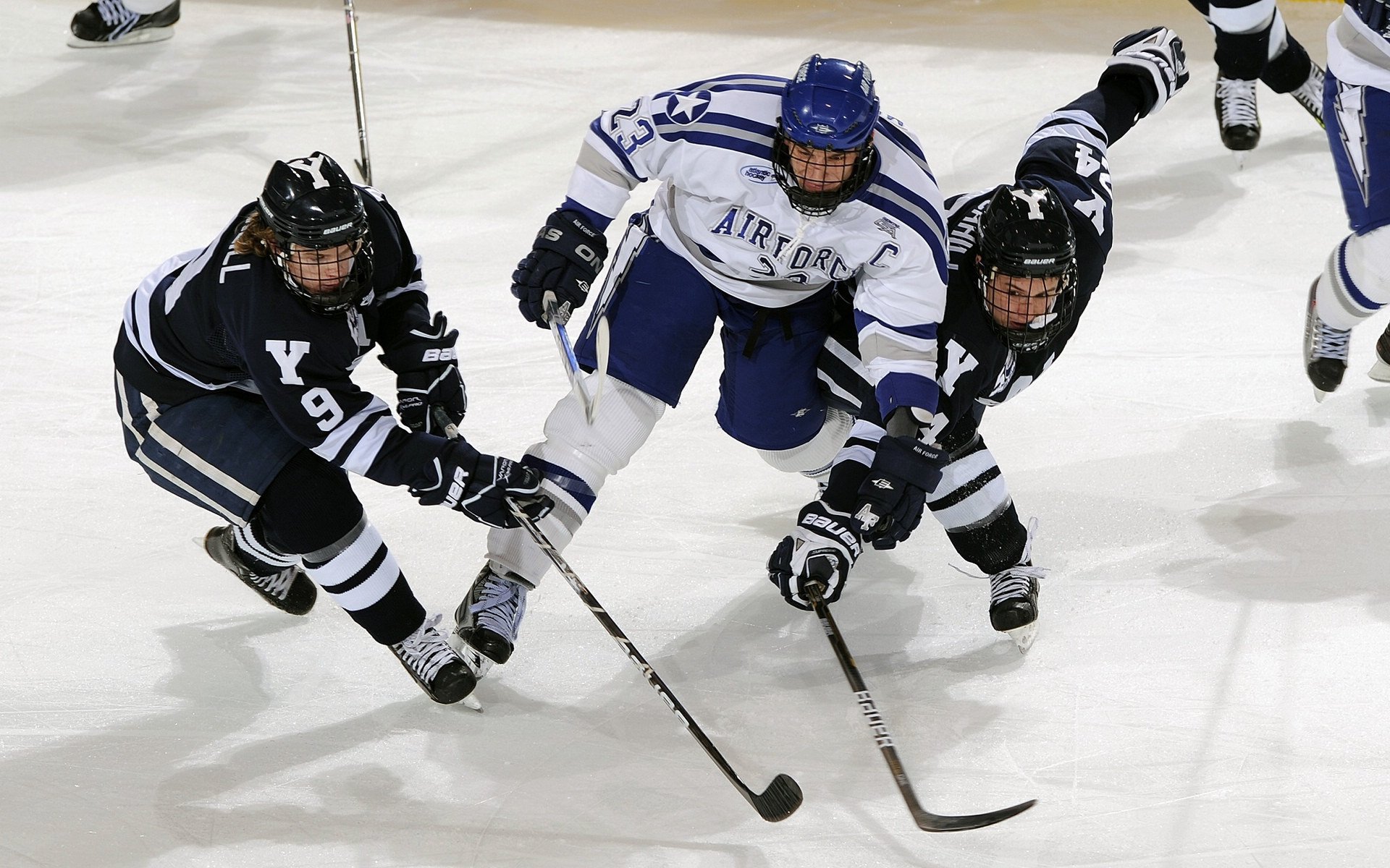 皮克爆发，切尔西封锁哥斯达黎加，当资本铁幕降临绿茵场