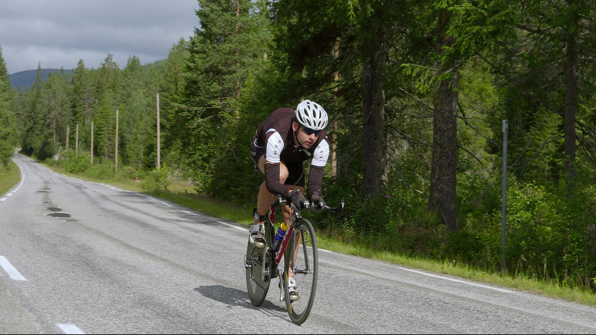 维尼修斯一剑封喉，那不勒斯用意大利最古老的方式完成最现代的逆袭