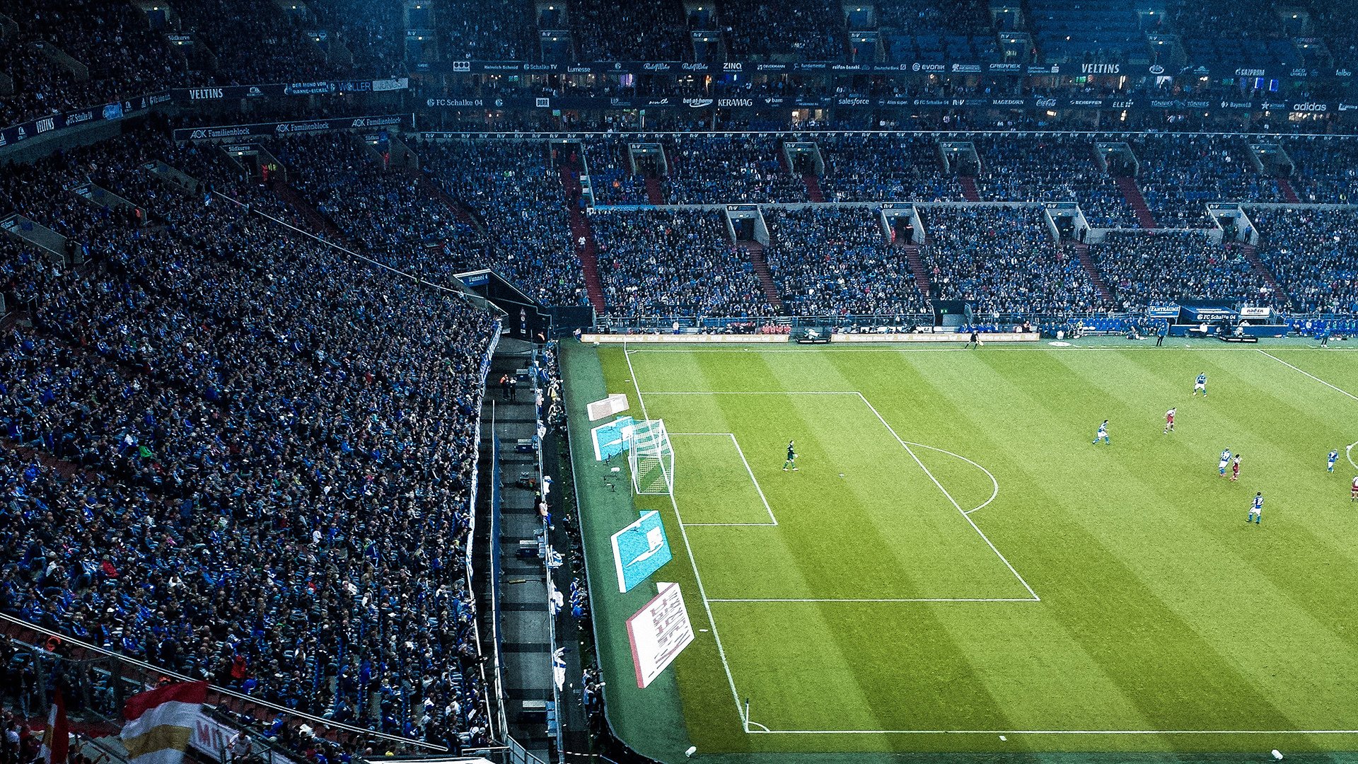 东决关键战焦点战，利物浦淘汰赛过关奥地利，战术博弈与意志考验的现代足球范本